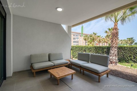 Продажа квартиры в Пунта Прима, Аликанте, Испания 3 спальни, 83м2 №121912 - фото 2