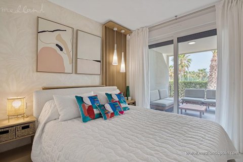 Продажа квартиры в Пунта Прима, Аликанте, Испания 2 спальни, 74м2 №121913 - фото 9