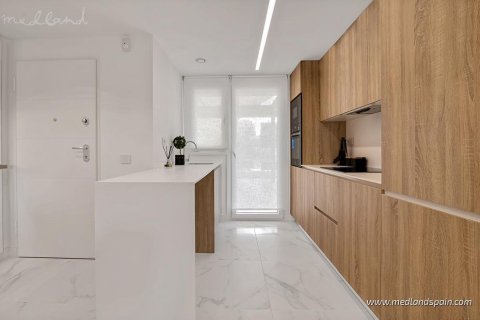 Продажа квартиры в Пунта Прима, Аликанте, Испания 2 спальни, 74м2 №121913 - фото 4