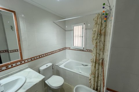 Apartment for sale Alicante, Spain 2 bedrooms, 80 sq.m. No. 124867 - photo 16
