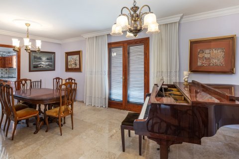Villa à vendre Las Palmas De Gran Canaria, Gran Canaria, Espagne, 5 chambres, 223 m2 No. 120545 - photo 5