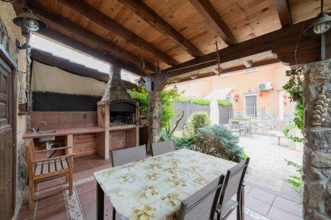 Casa adosada en venta Algete, Madrid, España 3 dormitorios, 250 m2 No. 120546 - foto 24