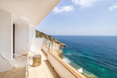 Huoneisto vuokrattavana Calvia, Mallorca, Espanja, 4 makuuhuonetta, 142 m2 No. 128112 - kuva 1