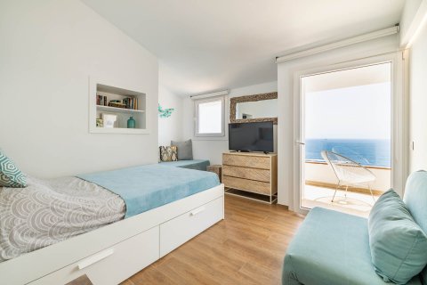 Huoneisto vuokrattavana Calvia, Mallorca, Espanja, 4 makuuhuonetta, 142 m2 No. 128112 - kuva 8
