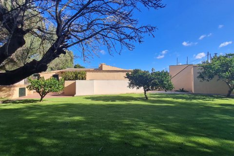 Finca for rent Santa Maria Del Cami, Mallorca, Spain 4 bedrooms, 296 sq.m. No. 128094 - photo 1