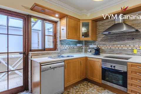Kaupunkipientalo myytävänä Adeje, Tenerife, Espanja, 3 makuuhuonetta, 115 m2 No. 129415 - kuva 12