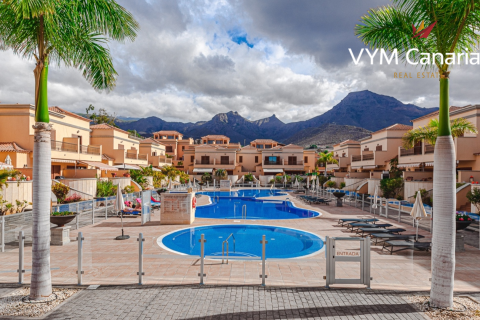Kaupunkipientalo myytävänä Adeje, Tenerife, Espanja, 3 makuuhuonetta, 115 m2 No. 129415 - kuva 2