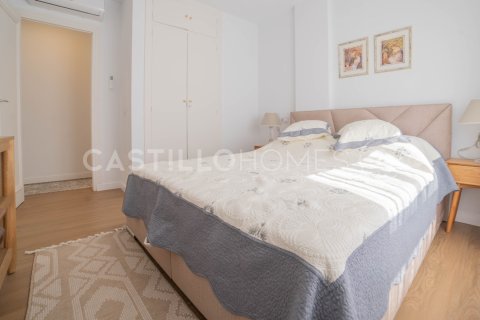 Apartment for sale Torrevieja, Alicante, Spain 4 bedrooms, 120 sq.m. No. 125151 - photo 28