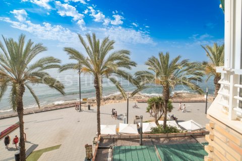 Apartment for sale Torrevieja, Alicante, Spain 4 bedrooms, 120 sq.m. No. 125151 - photo 11