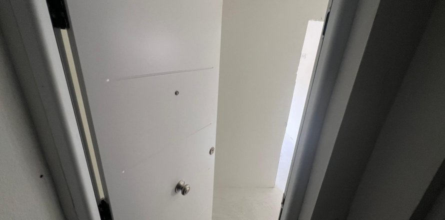 Appartamento Torrevieja, Alicante, Spagna 4 camere da letto, 106 mq. N° 122579