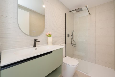 Takvåning till salu i Villajoyosa, Alicante, Spanien 2 sovrum, 85 kvm. Nr. 128334 - foto 16