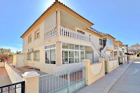 Wohnung zum Verkauf La Zenia, Alicante, Spanien 2 Schlafzimmer, 64 m2 Nr. 130792 - Foto 1
