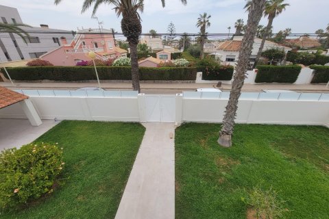 Villa for sale Cabo Roig, Alicante, Spain 3 bedrooms, 156 sq.m. No. 125824 - photo 30