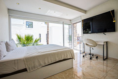 Villa till salu La Zenia, Alicante, Spanien 4 sovrum, 185 kvm. Nr. 126973 - foto 26