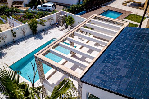 Villa till salu La Zenia, Alicante, Spanien 4 sovrum, 185 kvm. Nr. 126973 - foto 30