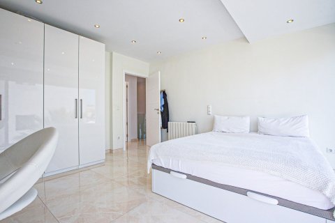 Villa till salu La Zenia, Alicante, Spanien 4 sovrum, 185 kvm. Nr. 126973 - foto 27