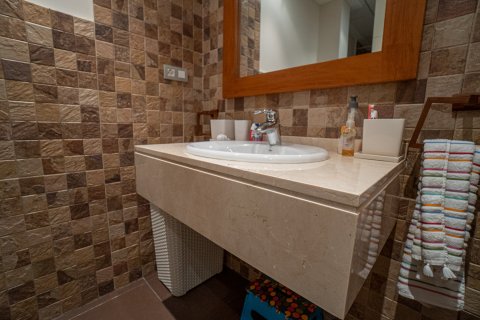 Villa en venta Alicante, España 5 dormitorios, 200 m2 No. 126976 - foto 18