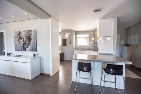 Huoneisto myytävänä Villamartin, Alicante, Espanja, 4 makuuhuonetta, 167 m2 No. 126975 - kuva 26