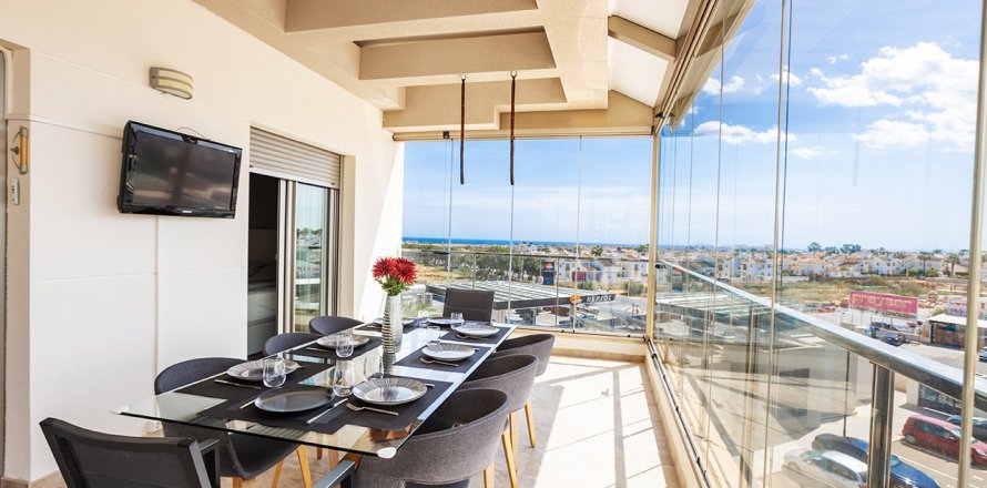 Huoneisto Villamartin, Alicante, Espanja 4 makuuhuonetta, 167 m2 No. 126975