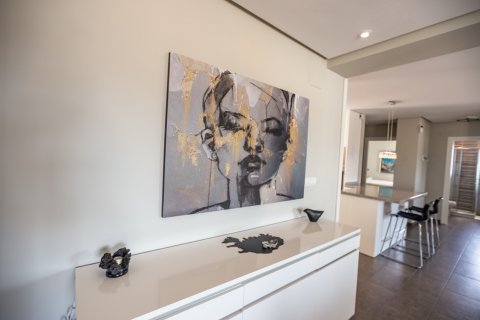 Huoneisto myytävänä Villamartin, Alicante, Espanja, 4 makuuhuonetta, 167 m2 No. 126975 - kuva 25