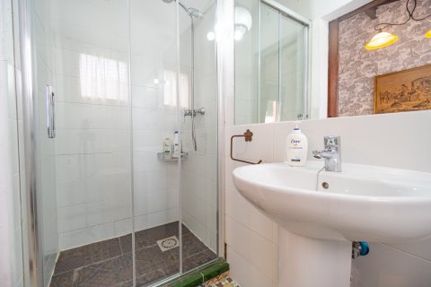 Villa for sale Cabo Roig, Alicante, Spain 9 bedrooms, 230 sq.m. No. 126974 - photo 22