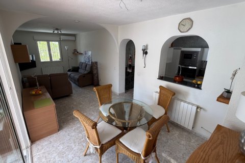 Huvila myytävänä Torrevieja, Alicante, Espanja, 3 makuuhuonetta, 198 m2 No. 125395 - kuva 13