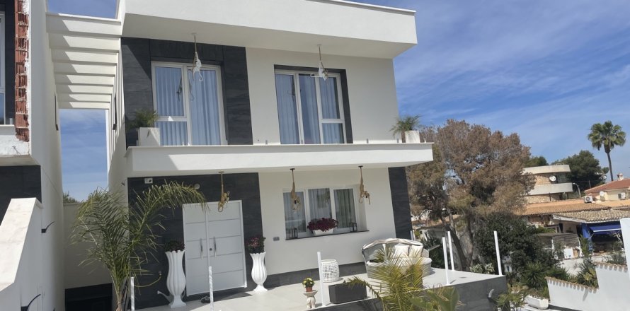 Villa Los Balcones, Alicante, Espagne 4 chambres, 250 m2 No. 125682