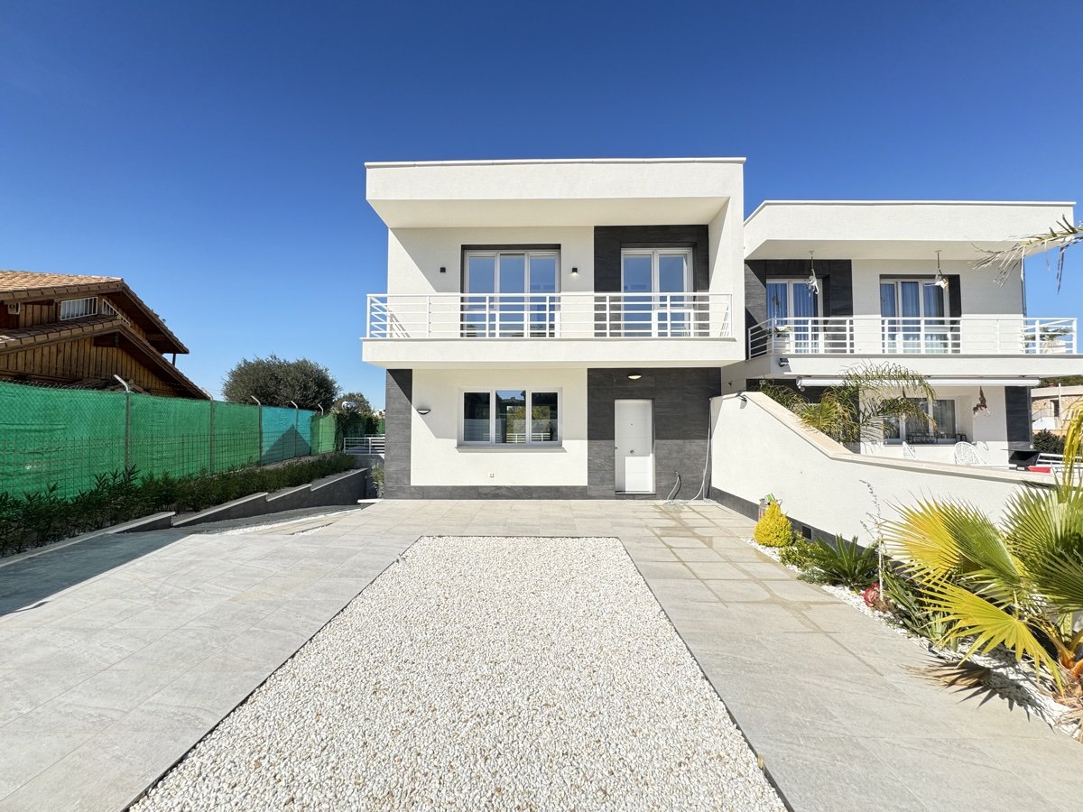 Willa w Los Balcones, Alicante, Hiszpania 4 sypialnie, 160 mkw. nr 125681