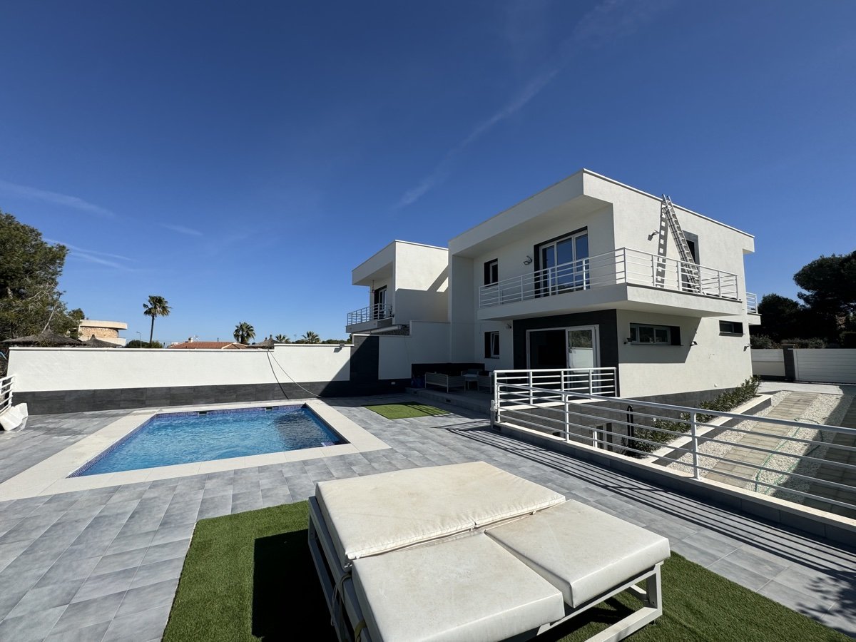 Willa w Los Balcones, Alicante, Hiszpania 4 sypialnie, 160 mkw. nr 125681