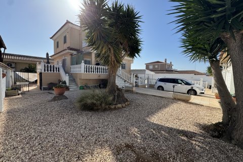Villa in vendita Ciudad Quesada, Alicante, Spagna 4 camere da letto, 256 mq. N° 125680 - foto 2