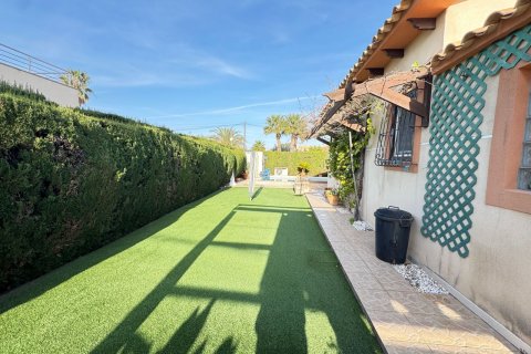 Villa till salu i Cabo Roig, Alicante, Spanien 3 sovrum, 178 kvm. Nr. 125678 - foto 24