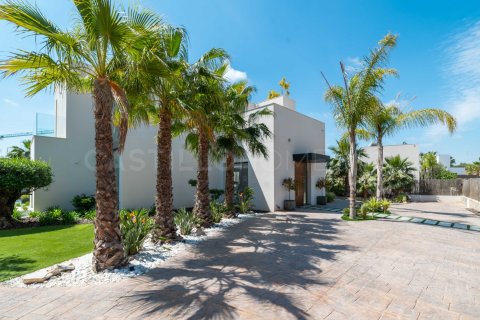 Villa for sale Pinar De Campoverde, Alicante, Spain 4 bedrooms, 560 sq.m. No. 125108 - photo 2