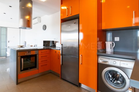 Huoneisto myytävänä Villamartin, Alicante, Espanja, 2 makuuhuonetta, 84 m2 No. 125107 - kuva 10