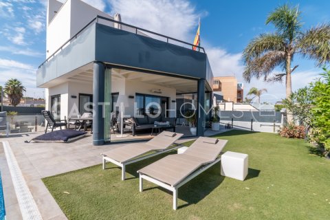 Villa à vendre Torrevieja, Alicante, Espagne, 5 chambres, 232 m2 No. 125124 - photo 9