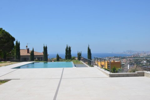 Villa for sale Teia, Barcelona, Spain 7 bedrooms, 880 sq.m. No. 122698 - photo 2