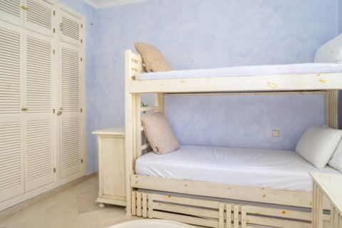 Apartment for rent Malaga, Spain 3 bedrooms, 120 sq.m. No. 130045 - photo 30