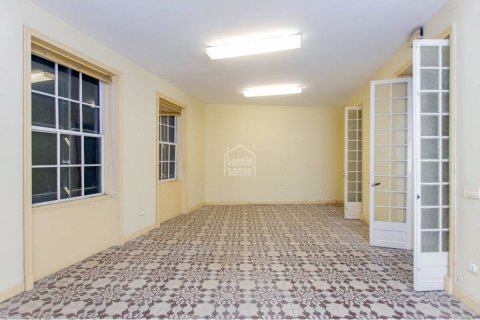 Продажа коммерческой недвижимости Маон, Менорка, Испания 77м2 №129482 - фото 2