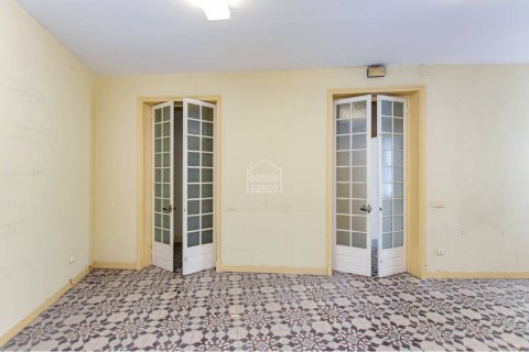 Продажа коммерческой недвижимости Маон, Менорка, Испания 77м2 №129482 - фото 3