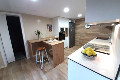 Apartment for rent Port D'alcudia, Mallorca, Spain 2 bedrooms, 99 sq.m. No. 129484 - photo 1