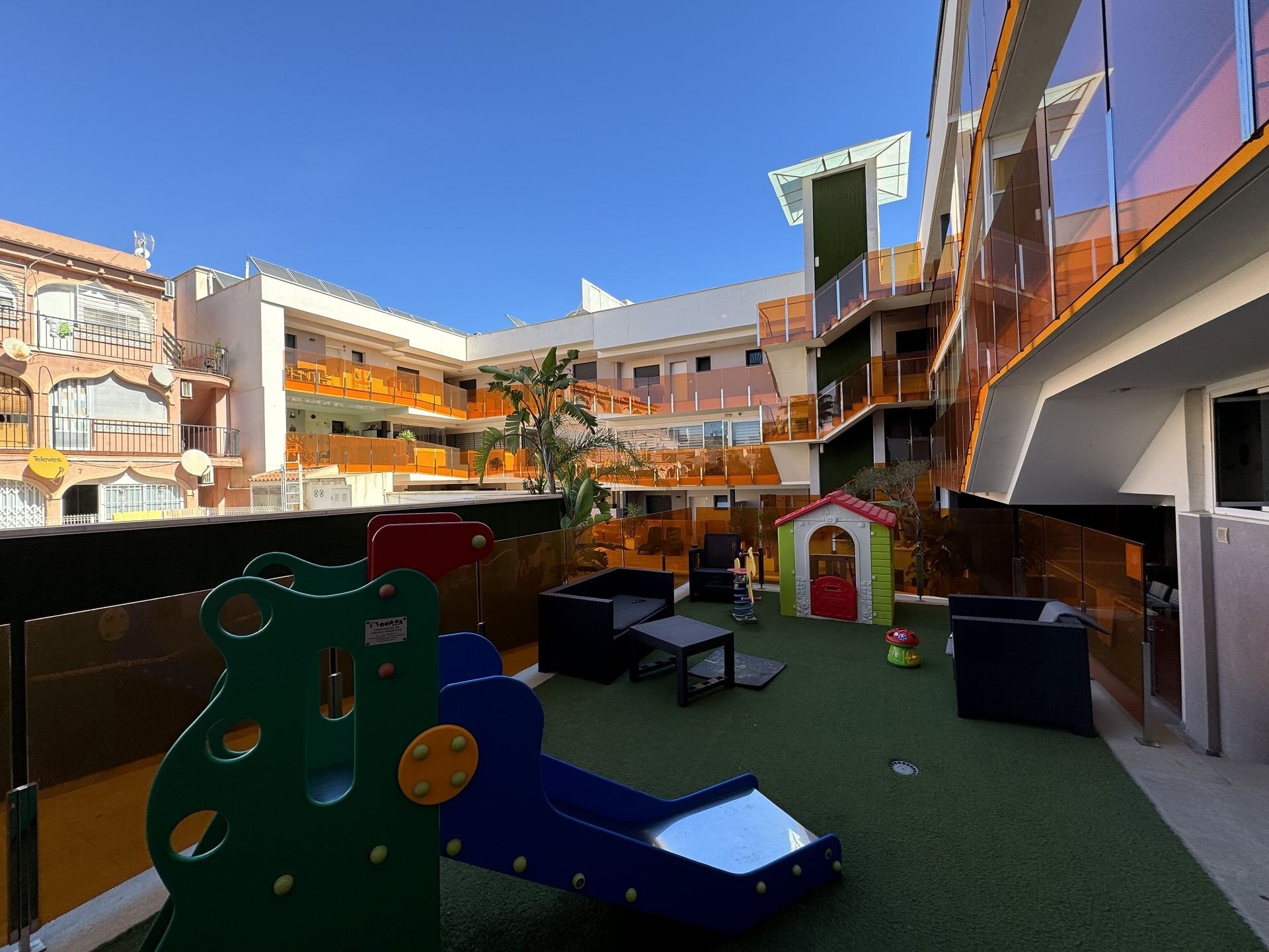 Wohnung in Torrevieja, Alicante, Spanien 2 Schlafzimmer, 60 m2 Nr. 124857