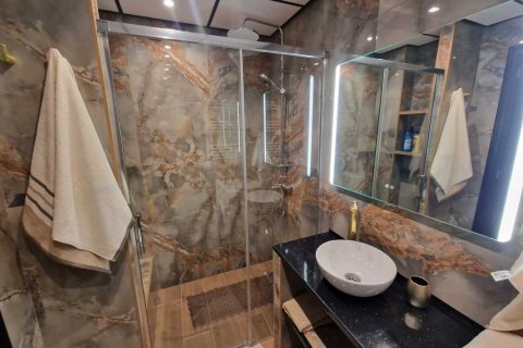 Huoneisto myytävänä Torrevieja, Alicante, Espanja, 2 makuuhuonetta,  No. 124853 - kuva 9