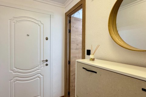 Dzīvoklis pārdošanā Torrevieja, Alicante, Spānijā 1 istaba, 98 m2 Nr. 130568 - attēls 19