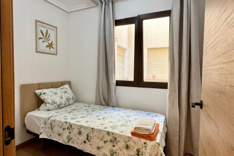 Dzīvoklis pārdošanā Torrevieja, Alicante, Spānijā 1 istaba, 98 m2 Nr. 130568 - attēls 14