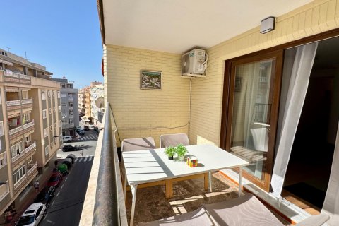 Dzīvoklis pārdošanā Torrevieja, Alicante, Spānijā 1 istaba, 98 m2 Nr. 130568 - attēls 1