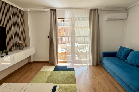 Dzīvoklis pārdošanā Torrevieja, Alicante, Spānijā 1 istaba, 98 m2 Nr. 130568 - attēls 4