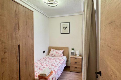 Dzīvoklis pārdošanā Torrevieja, Alicante, Spānijā 1 istaba, 98 m2 Nr. 130568 - attēls 16