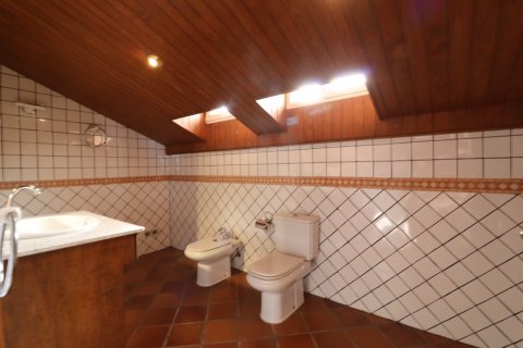 Villa for sale Alicante, Spain 4 bedrooms, 350 sq.m. No. 128934 - photo 22