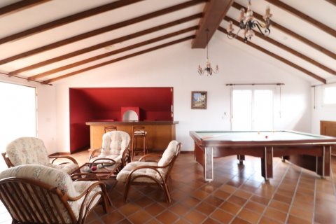 Villa for sale Alicante, Spain 4 bedrooms, 350 sq.m. No. 128934 - photo 17