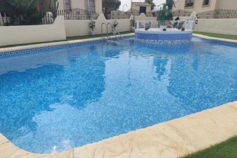 Townhouse for sale Alicante, Spain 2 bedrooms, 106 sq.m. No. 128936 - photo 2