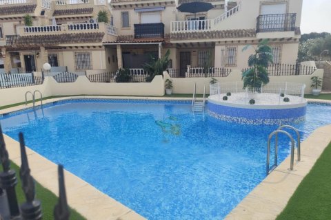 Townhouse for sale Alicante, Spain 2 bedrooms, 106 sq.m. No. 128936 - photo 1